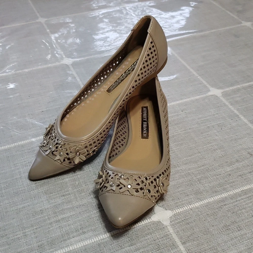 AUDREY Brooke Lilith Flat, Size 6M